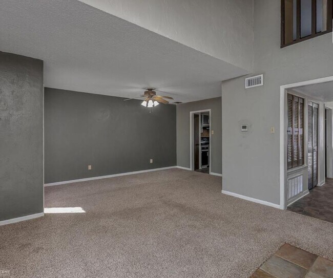 Building Photo - ** 2 BED/1.5 BATH CANDO IN NORTH SHREVEPORT **