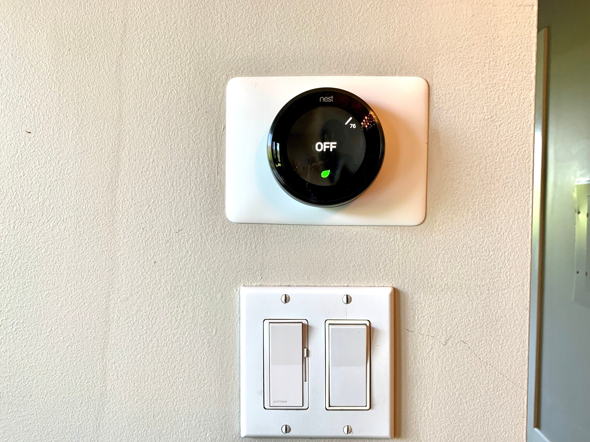 Smart Thermostat - 889 Date St