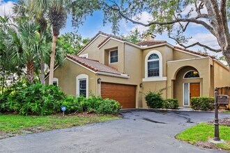 Building Photo - 6885 NW 75th Pl