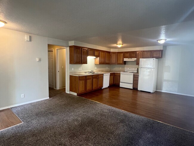 Building Photo - 1041 8th Ave