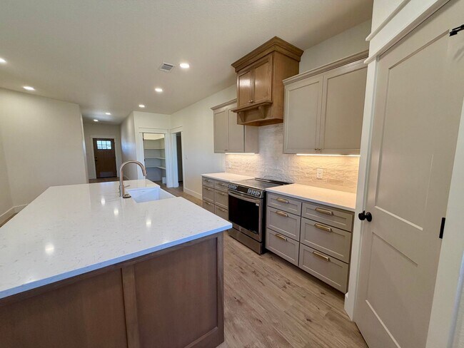 Building Photo - 509 Waggoner Ln