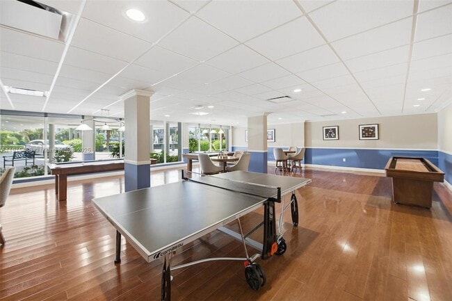 Building Photo - 3546 S Ocean Blvd