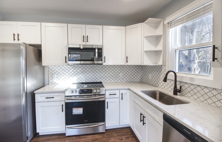 Building Photo - 515 flint st