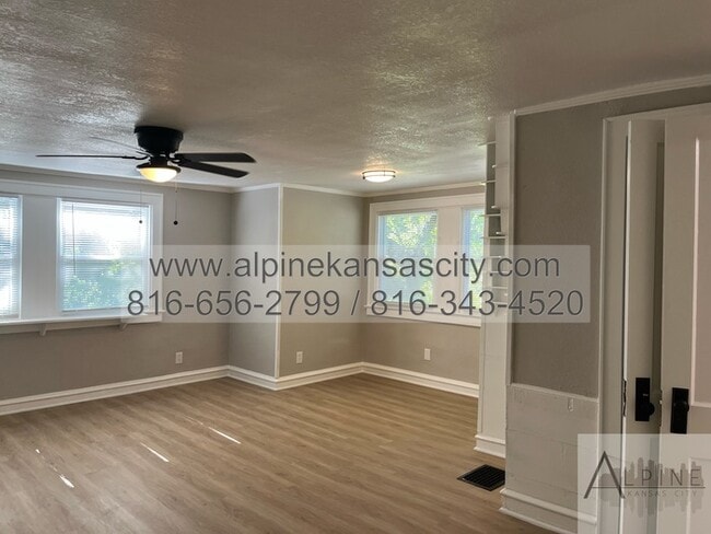 Building Photo - 5647 Euclid Ave