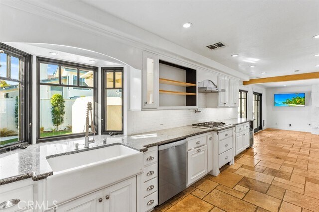 Building Photo - 38 Ashwood