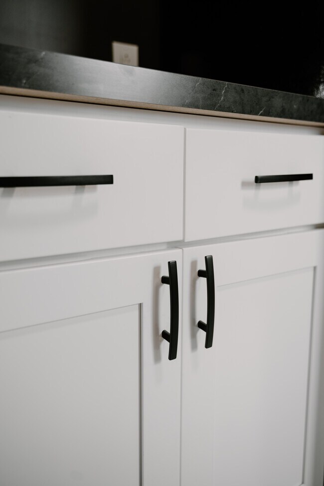 Building Photo - 354 Terrace Blvd