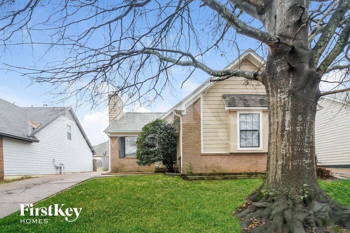 Primary Photo - 2816 Maryland Cir W