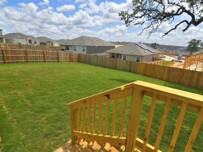 Building Photo - Beautiful 3036 SF Home - 5 Bed/3 Bath + Media Room and Game Room! - Hidden Trails, Bulverde