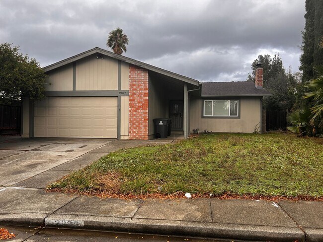 Primary Photo - Great one story home close to TAFB