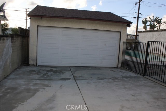 Building Photo - 6109 Riverton Ave