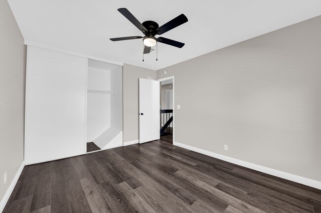 Building Photo - Charming 3 Bedroom ,2 bathroom in Paradise...