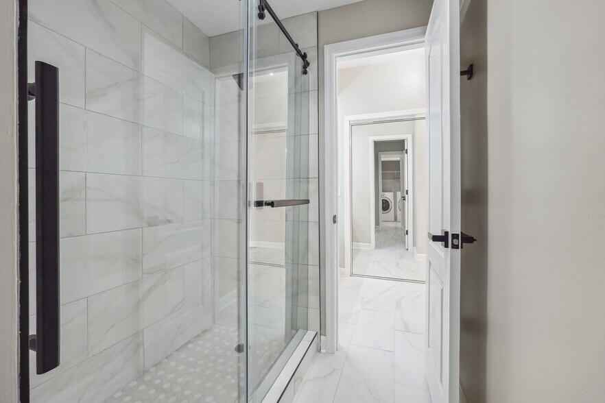 Building Photo - 3475 Oak Valley Rd NE