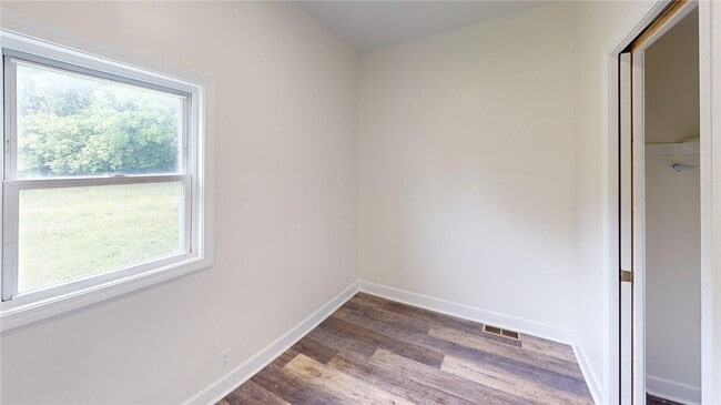 Building Photo - 248 Anderson Ave