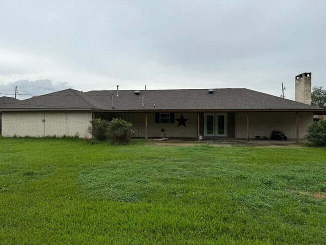 Building Photo - 1746 Ernestine