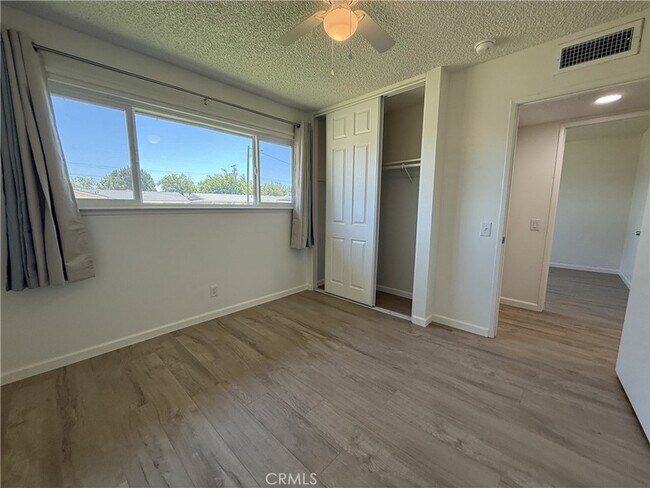 Building Photo - 45303 Lorimer Ave