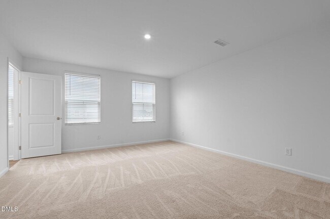 Building Photo - 27 Bird Dog Dr