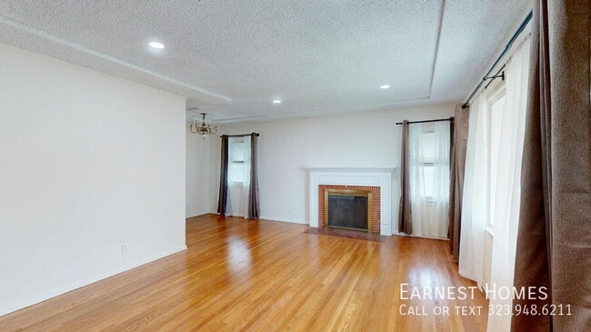 Building Photo - 8447 Wheatland Ave