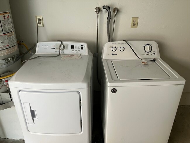 Private Laundry in Garage - 1236 E Broadway