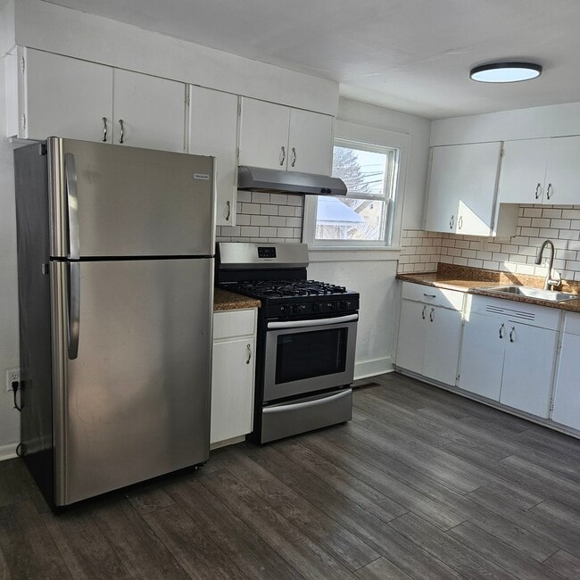 Building Photo - 35 Buffalo St