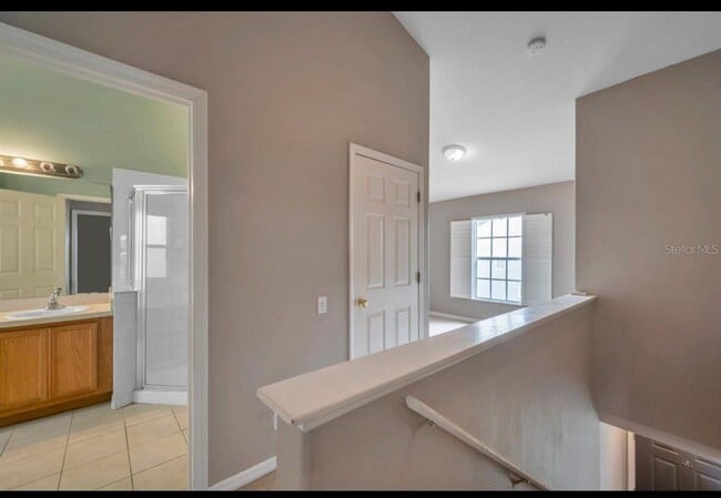 Building Photo - 13059 Thoroughbred Loop