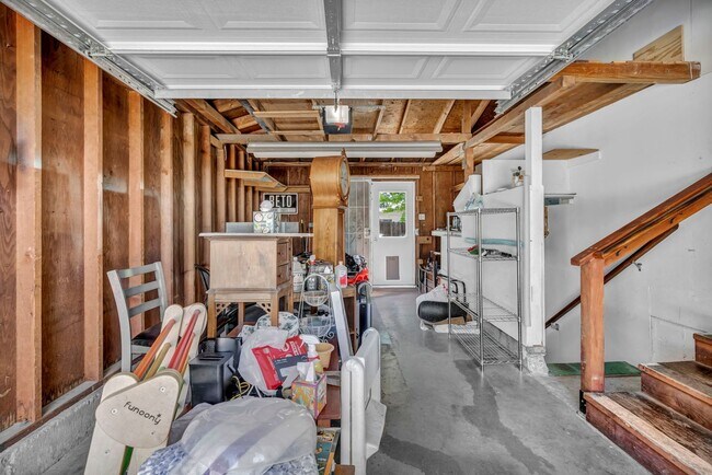 Building Photo - 620 Belgrave Ave