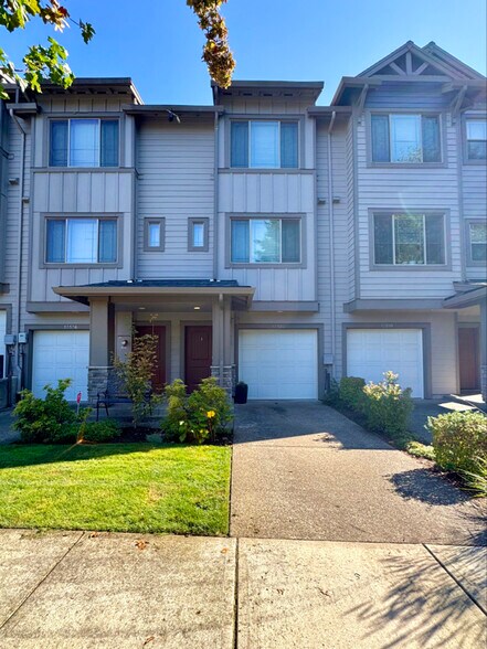 Primary Photo - 13582 SW Beach Plum Terrace