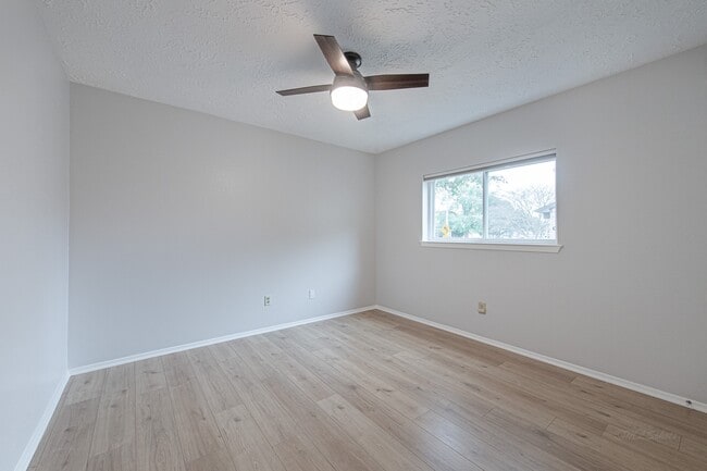 Building Photo - 20055 Fort Stanton Dr