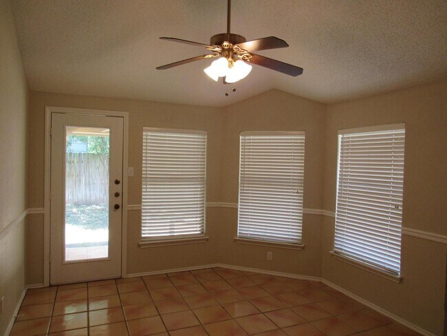 Building Photo - 21130 Malibu Colony