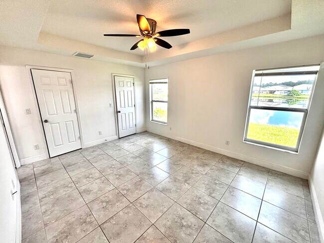 Building Photo - 9558 Sea Spray Dr