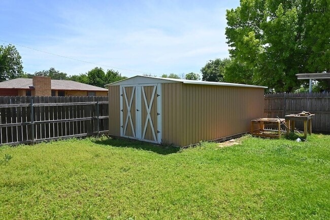 Building Photo - 4644 Bunny Run Dr