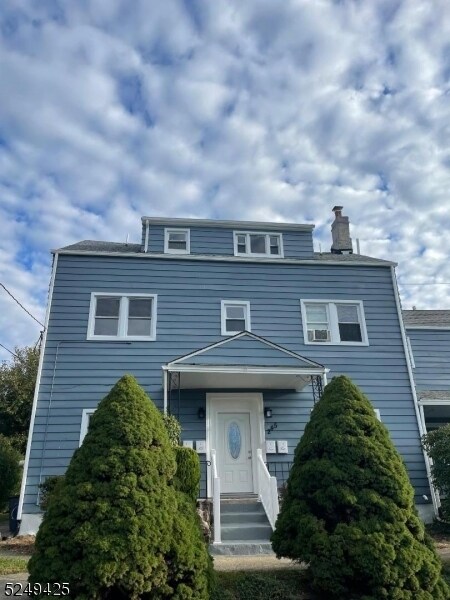 Building Photo - 245 Halsey Rd