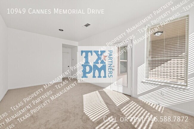 Building Photo - 10949 Cannes Memorial Dr