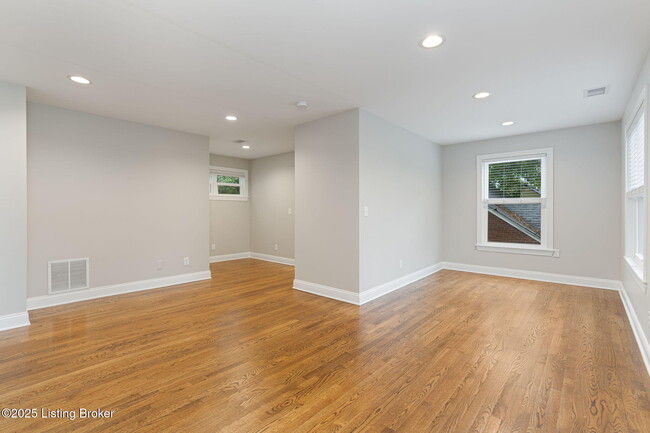 Building Photo - 121 N Hubbards Ln