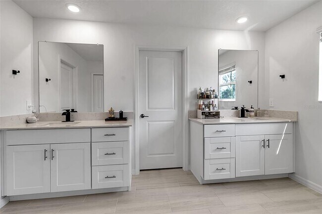 Building Photo - 11924 Blue Diamond Trl