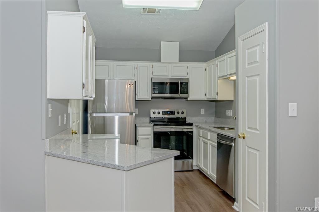 Building Photo - 189 S Burbank Dr