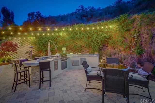 Building Photo - 1402 Rancho Serena