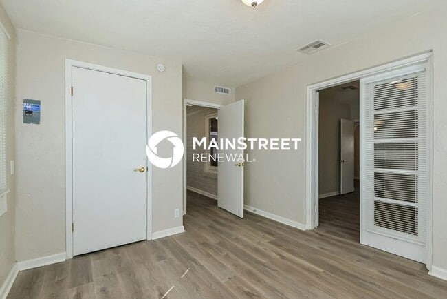 Building Photo - 3 Bedroom Pet-Friendly Home in Tucson, AZ ...