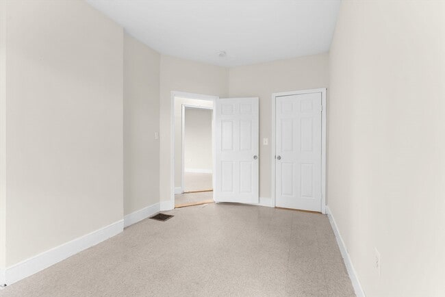 Building Photo - 239 Bowdoin St