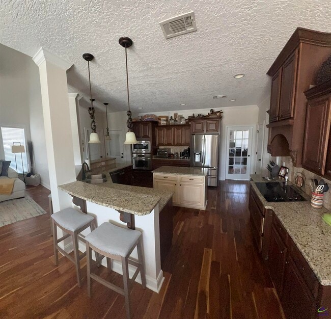 Building Photo - 305 Taylor Elaine Dr