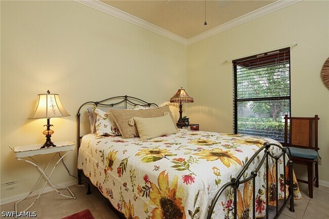 Building Photo - 563 Serendipity Dr