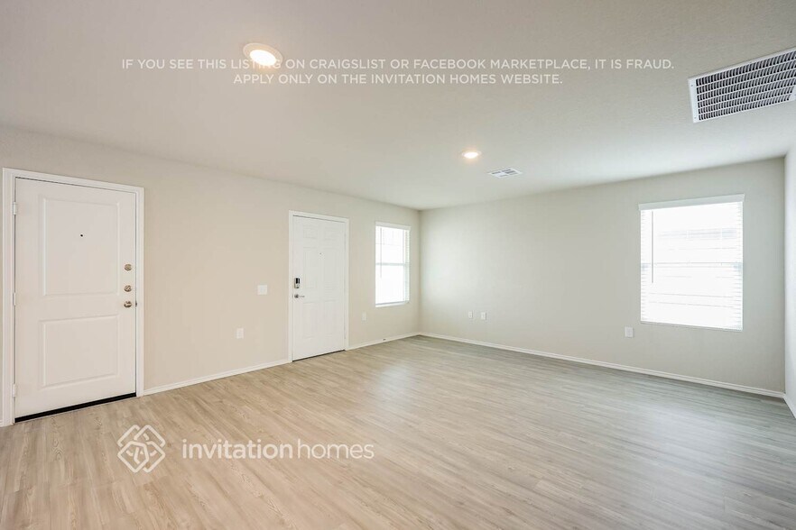 Building Photo - 13435 Ashworth Blvd