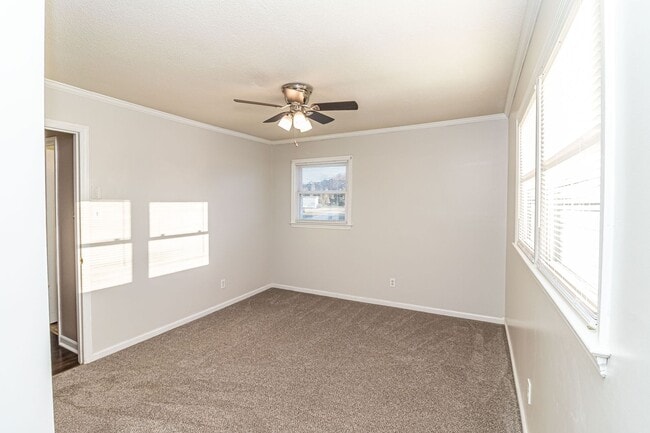 Building Photo - Adorable Brick Ranch 3 BR | 1.5 BA in Goldsboro