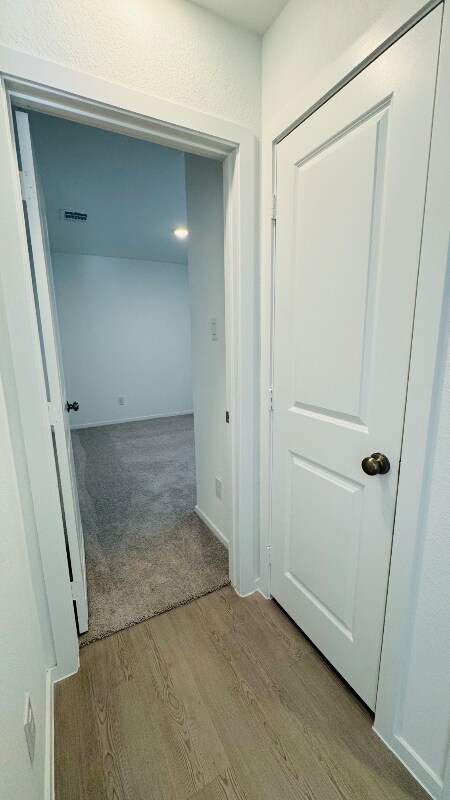 Building Photo - 472 Shoreview Dr