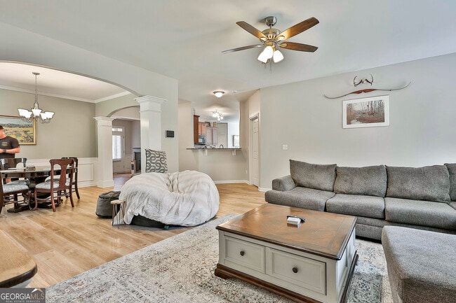 Building Photo - 205 Inverness Ave