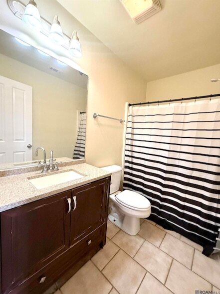 Building Photo - 18163 Pinehurst Dr