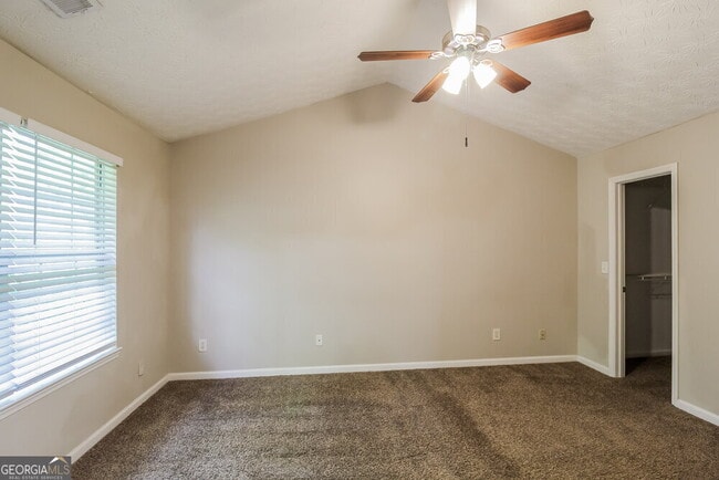 Building Photo - 451 Springbottom Ct SE