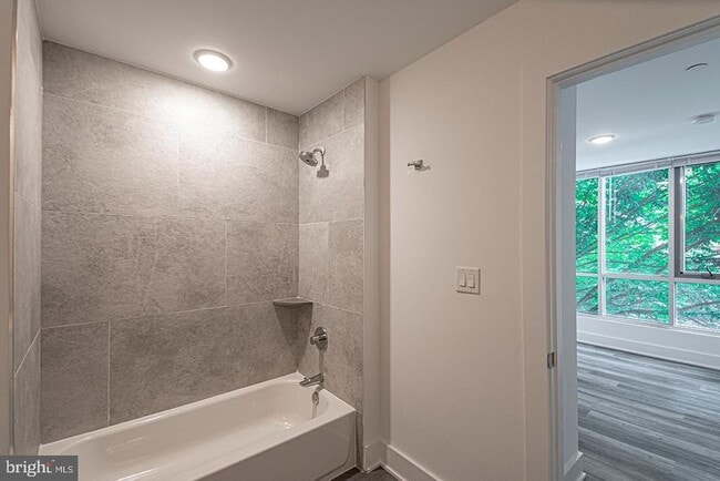 Building Photo - 1524 South St