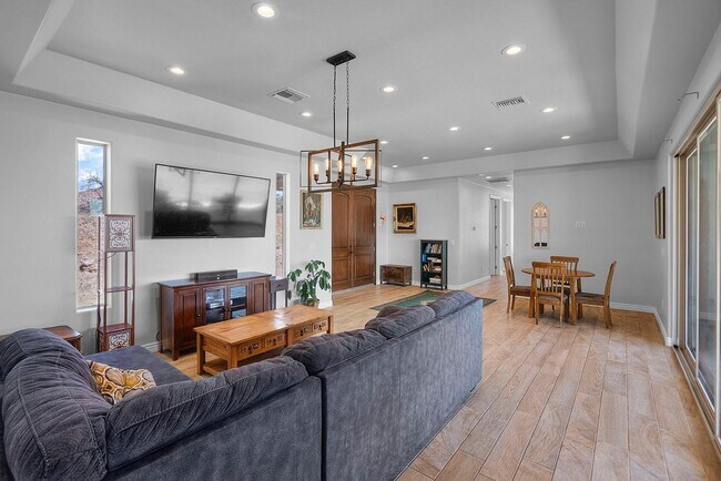 Building Photo - 231 Premio Ct