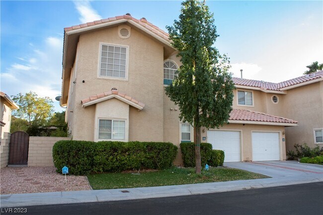 Building Photo - 9309 Scenic Mountain Ln