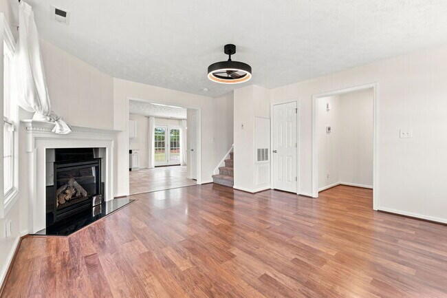 Building Photo - 4906 Yorkchester Dr